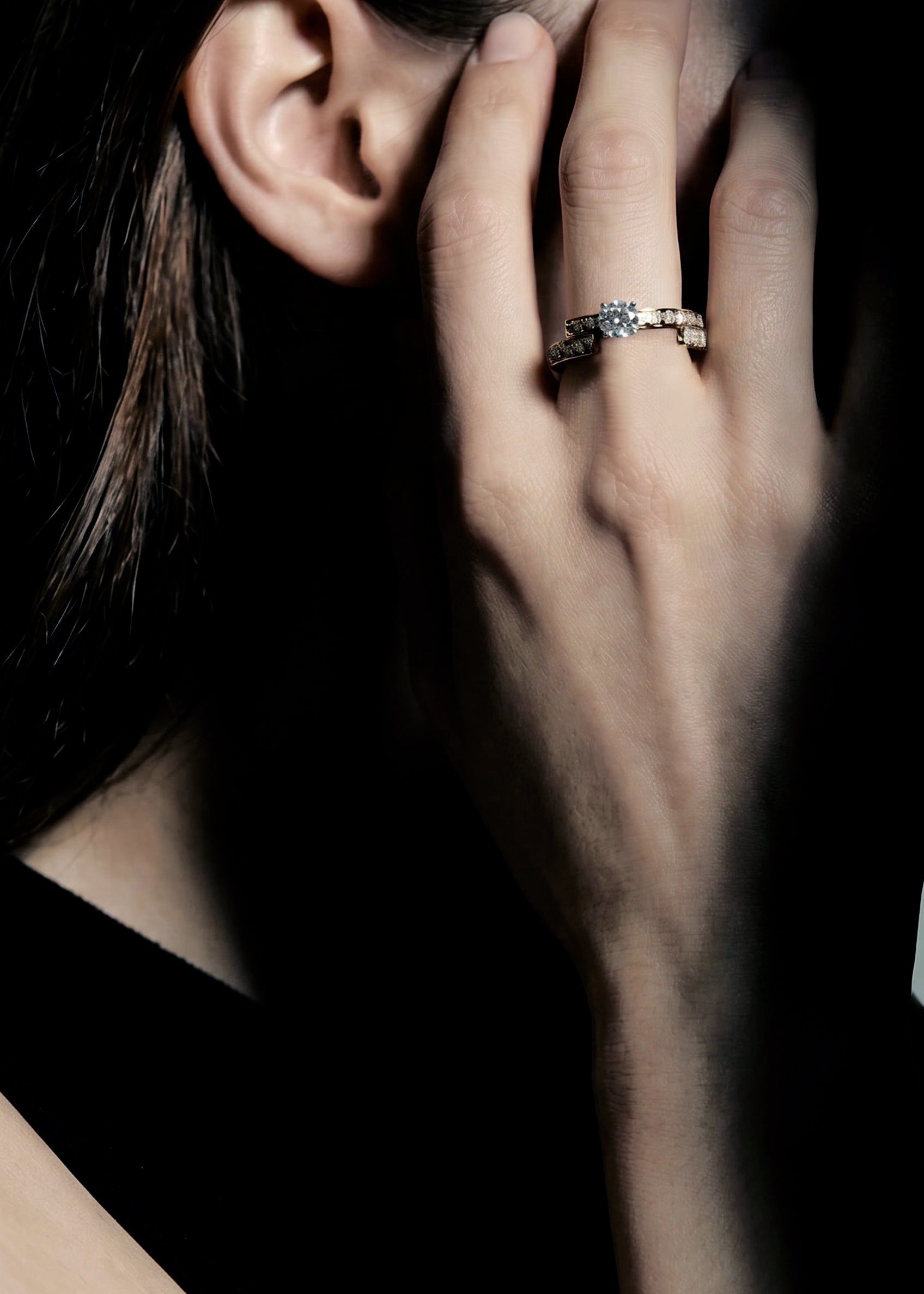 Disruptive engagement ring 2 rows