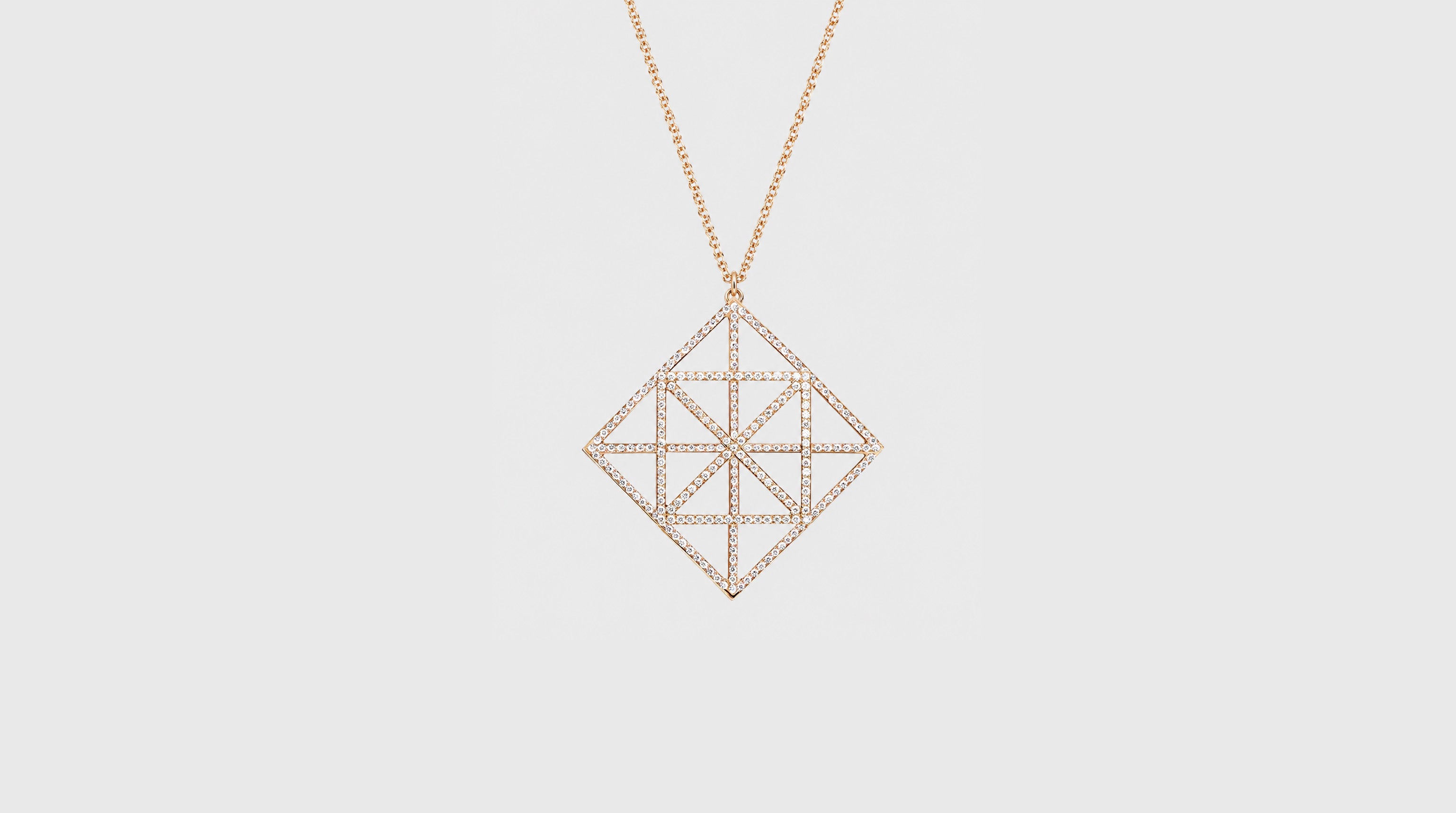 COLLECTION I NECKLACE