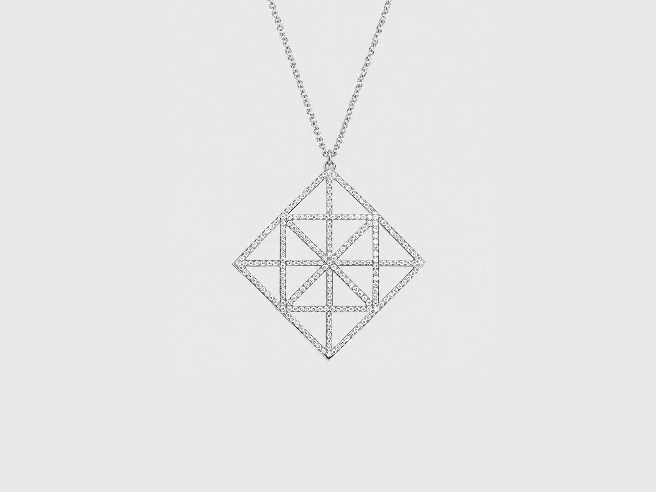 COLLECTION I NECKLACE