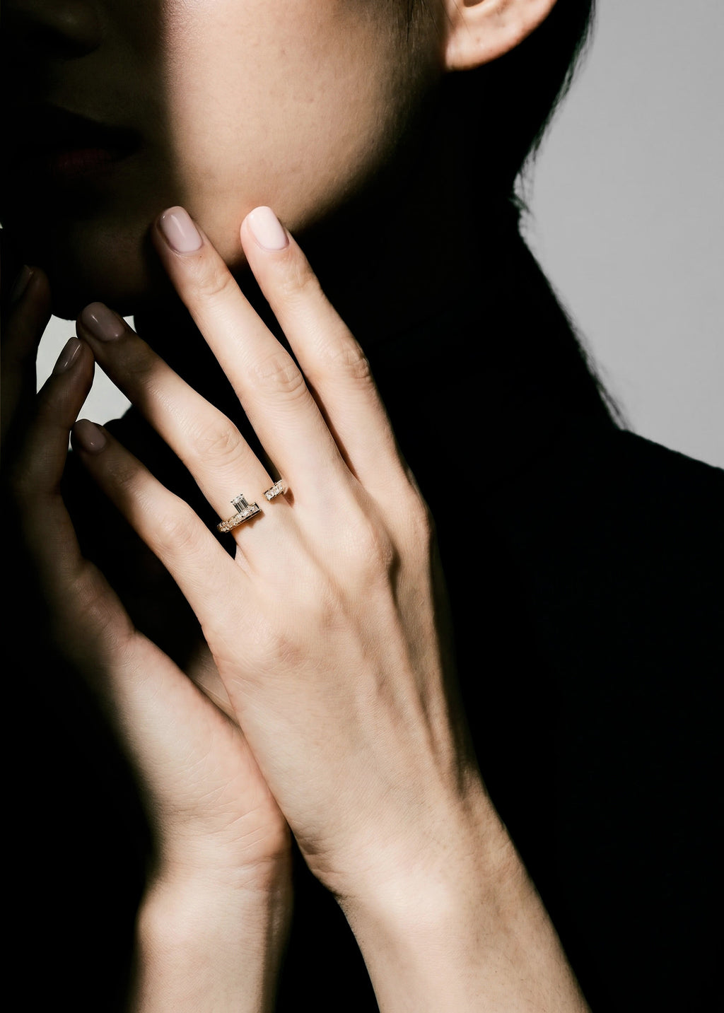 Disruptive engagement ring