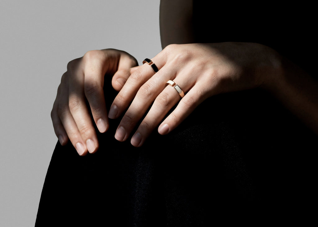 Monument ring small