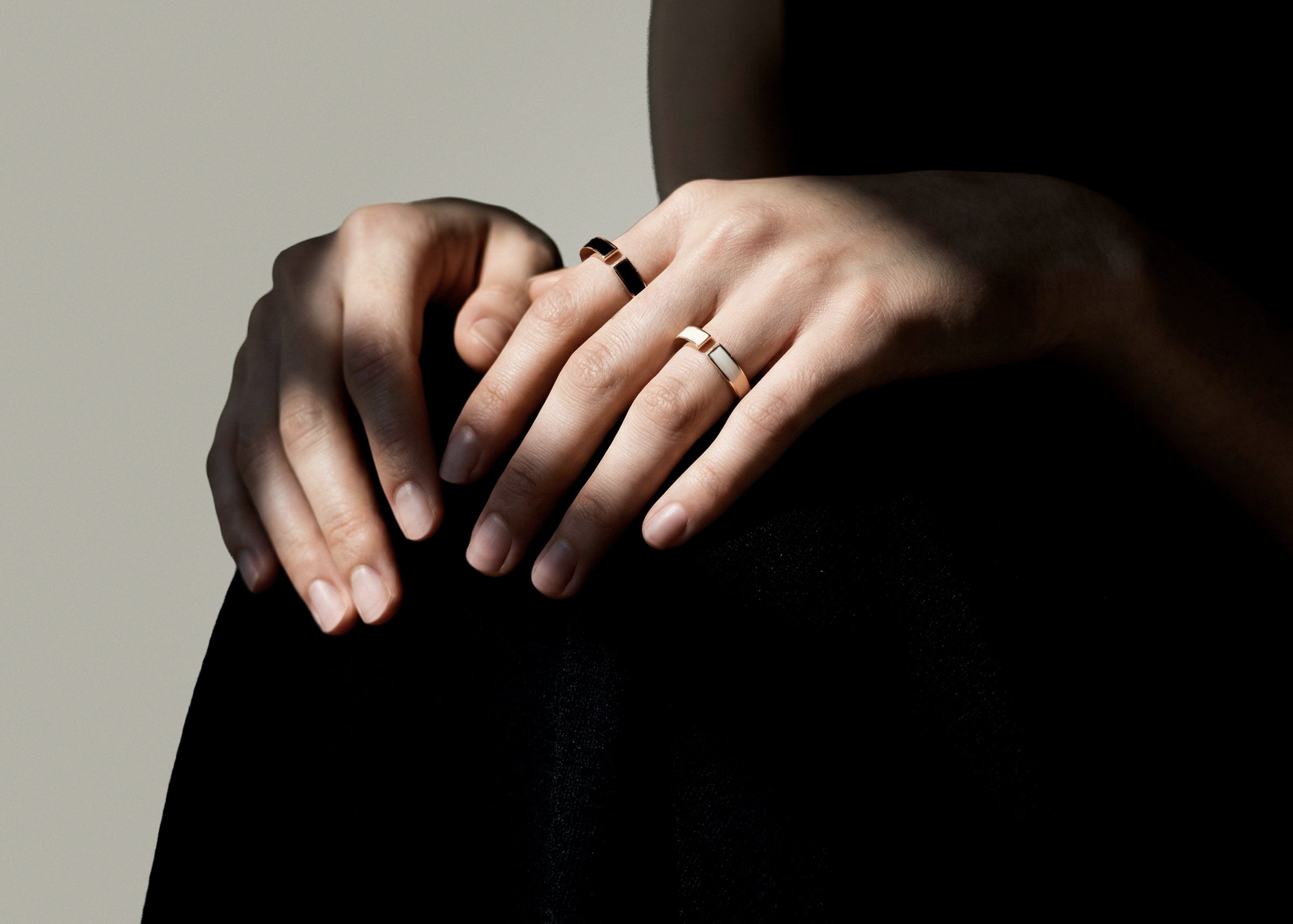 Monument ring small