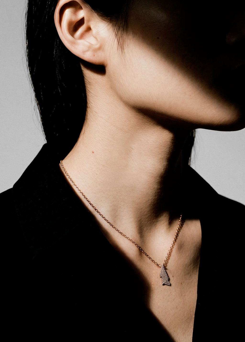 Fluid pendant