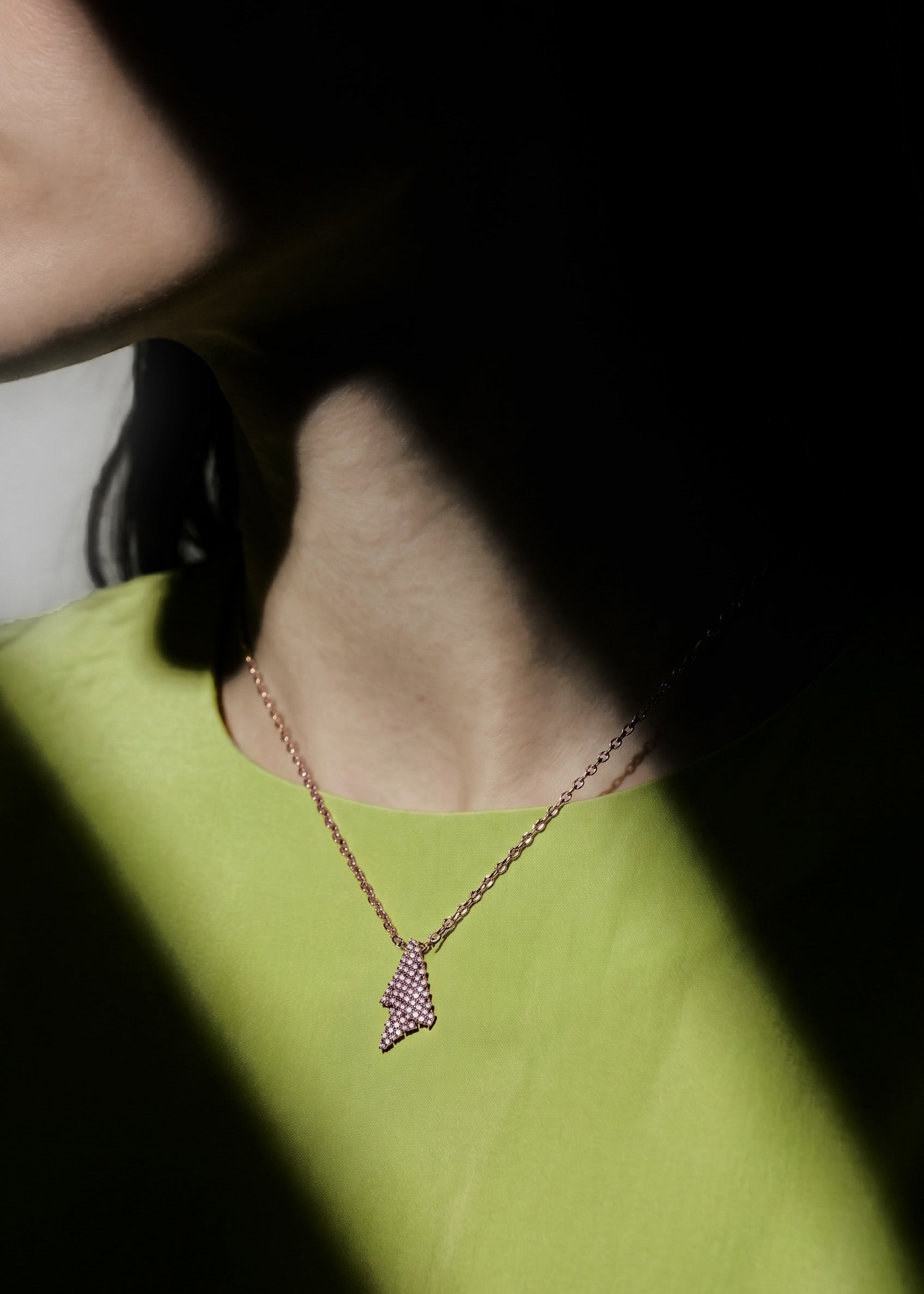 FLUID PENDANT