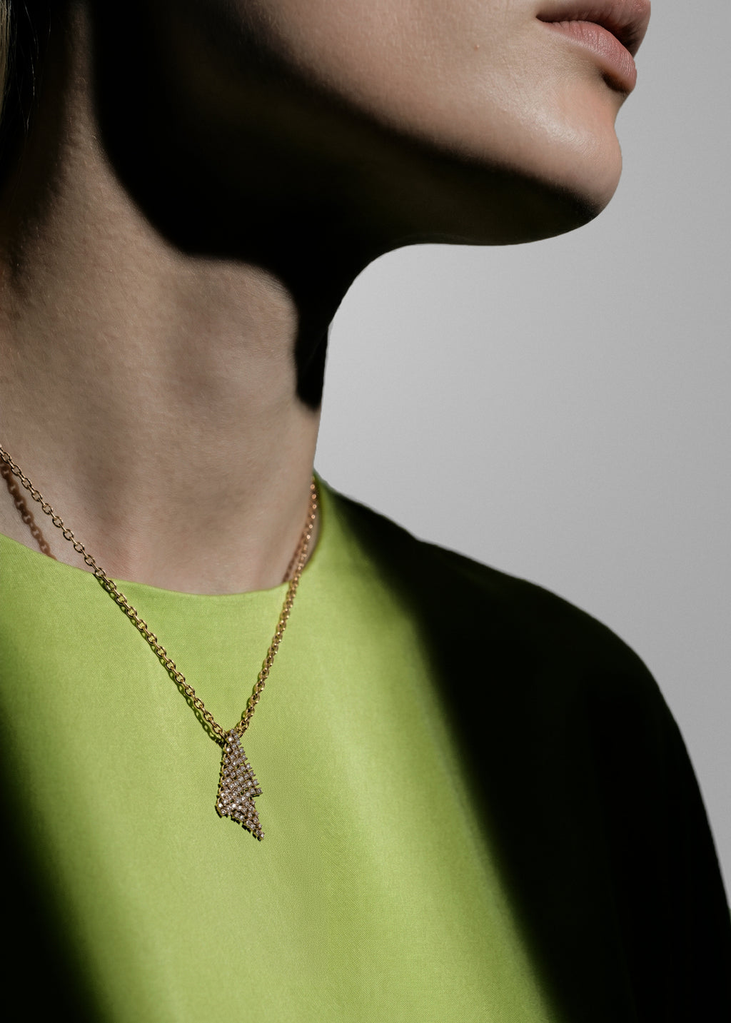 FLUID PENDANT