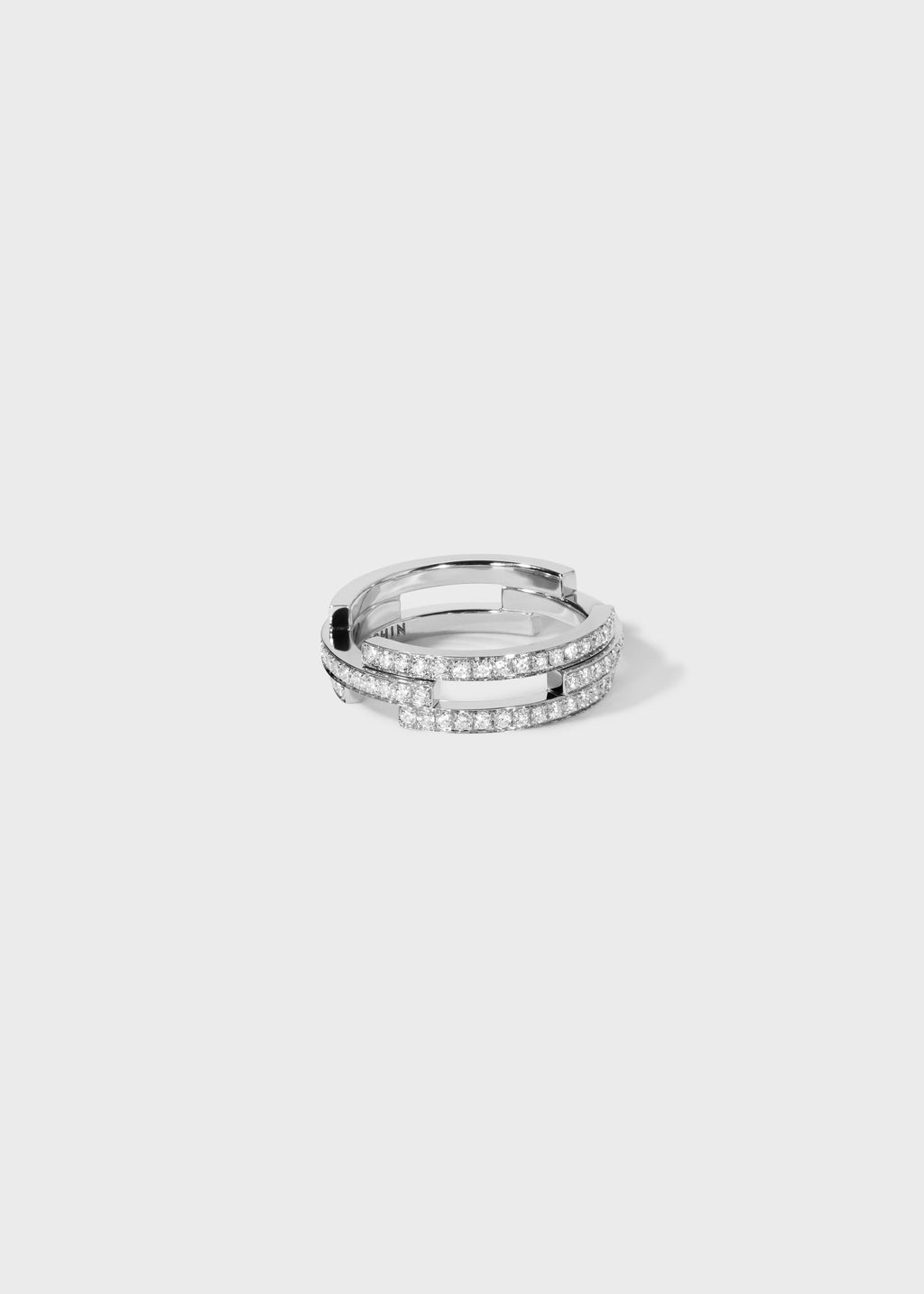 Volume ring White Gold