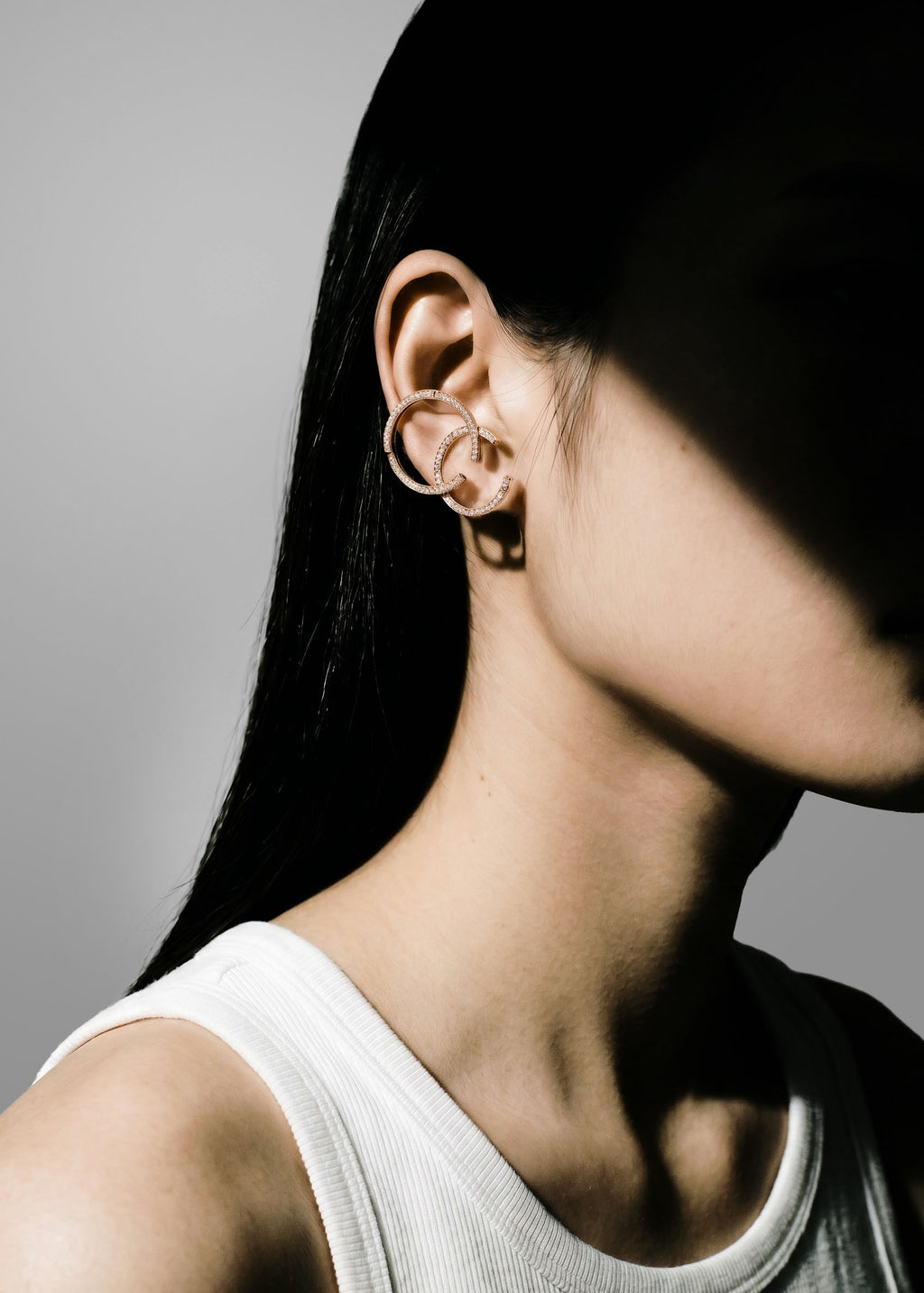 VOLUME EARRING MONO