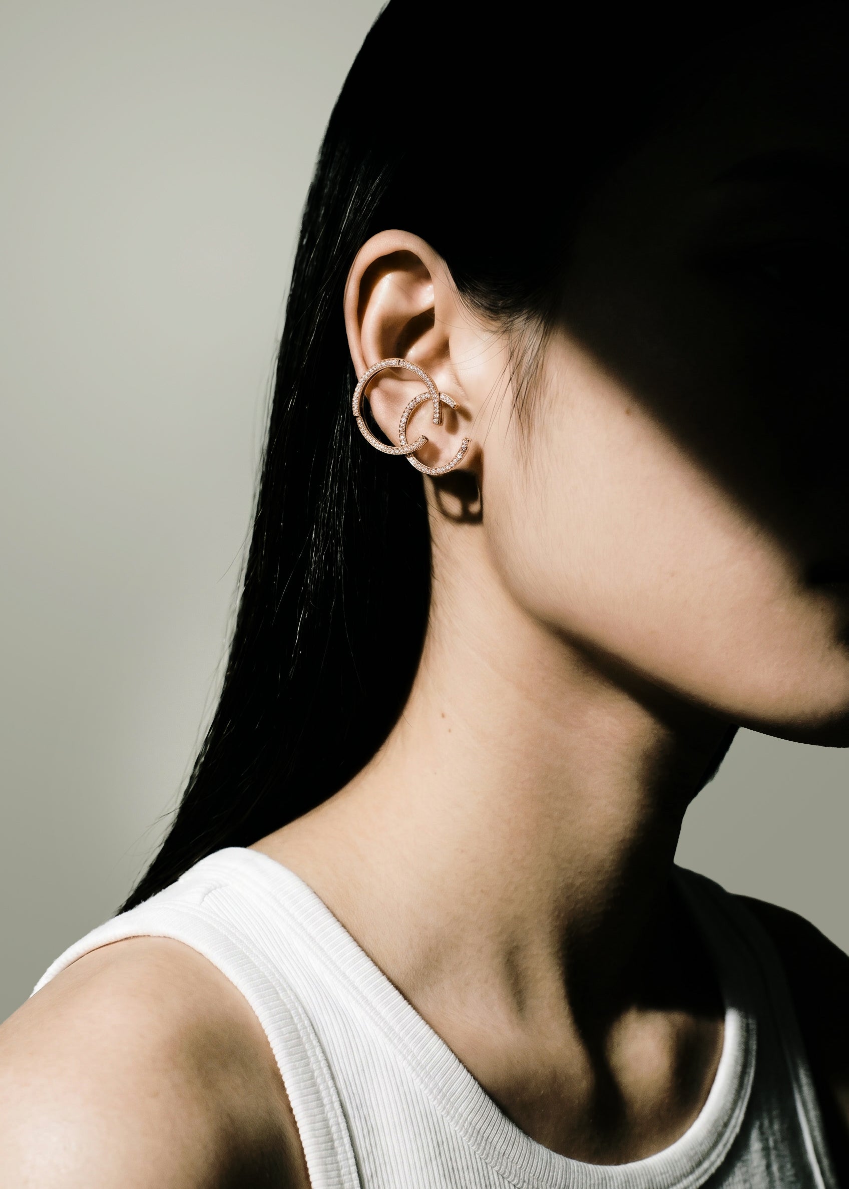 VOLUME EARRING MONO