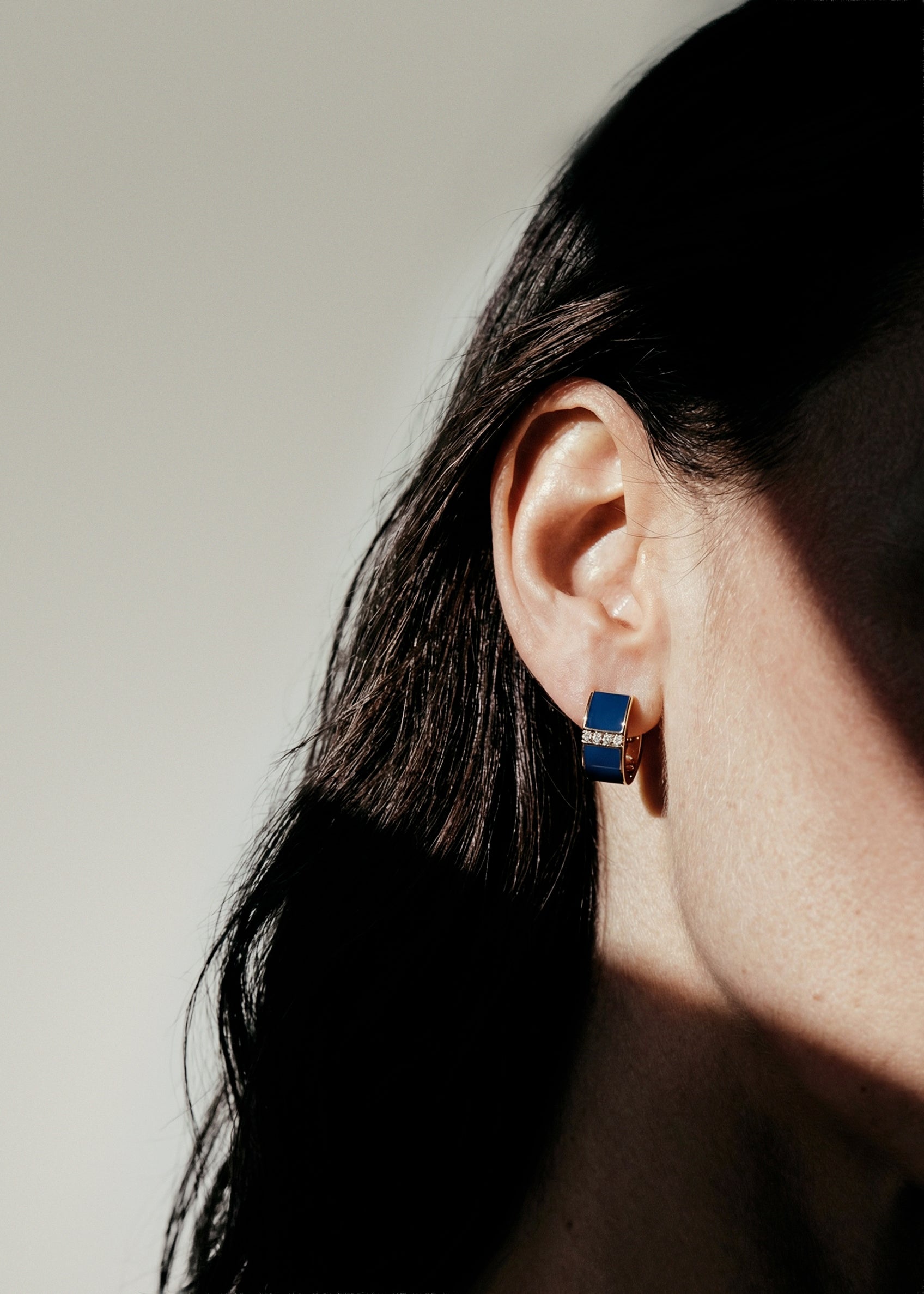 Monument pair of earrings medium