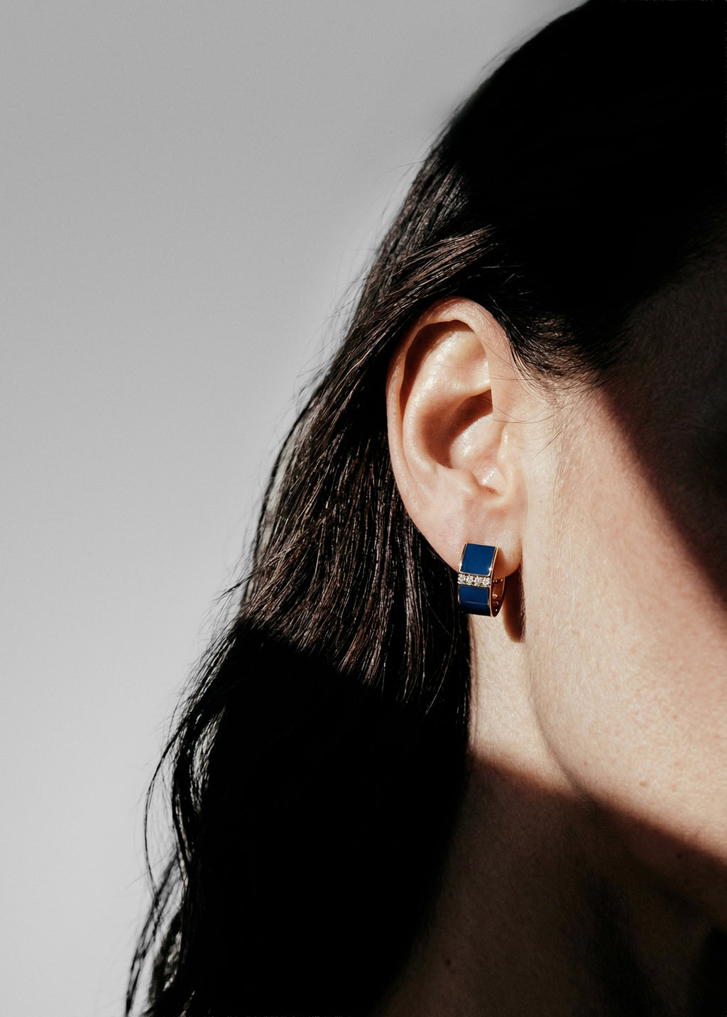 Monument pair of earrings medium