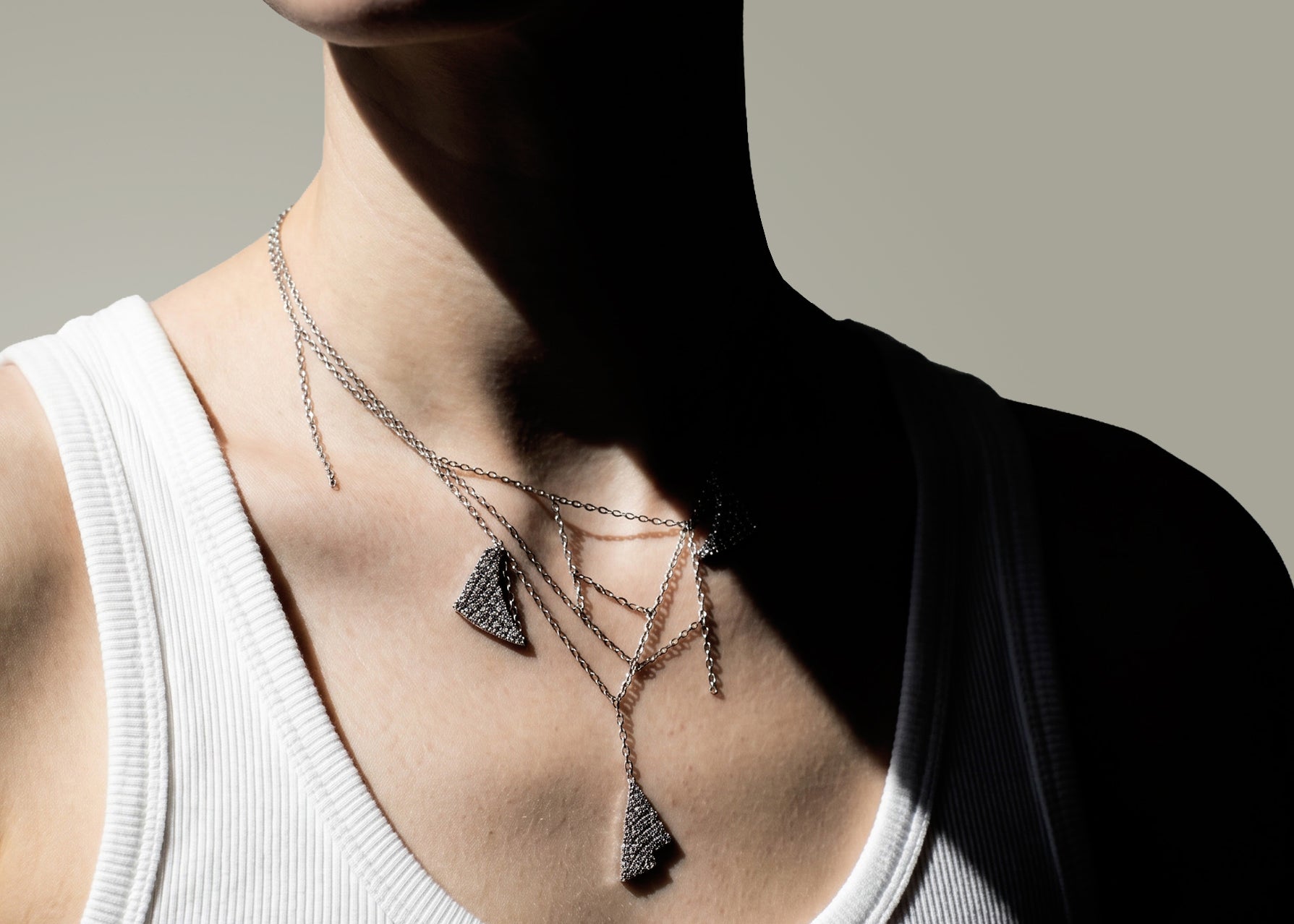 Fluid pendant