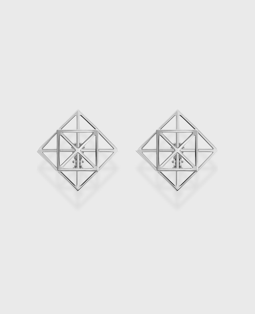 Collection I pair of earrings White Gold