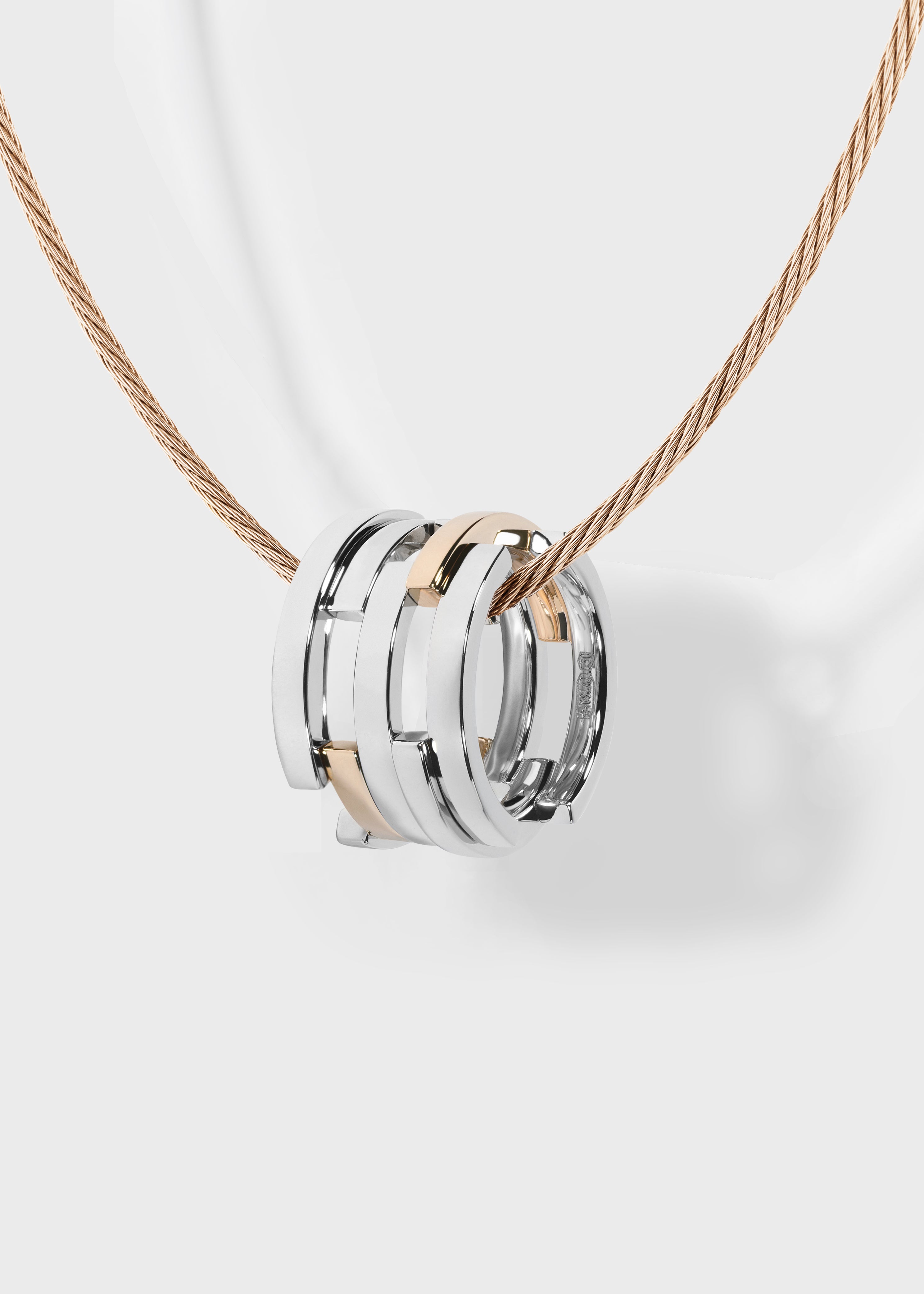 Volume pendant White Gold