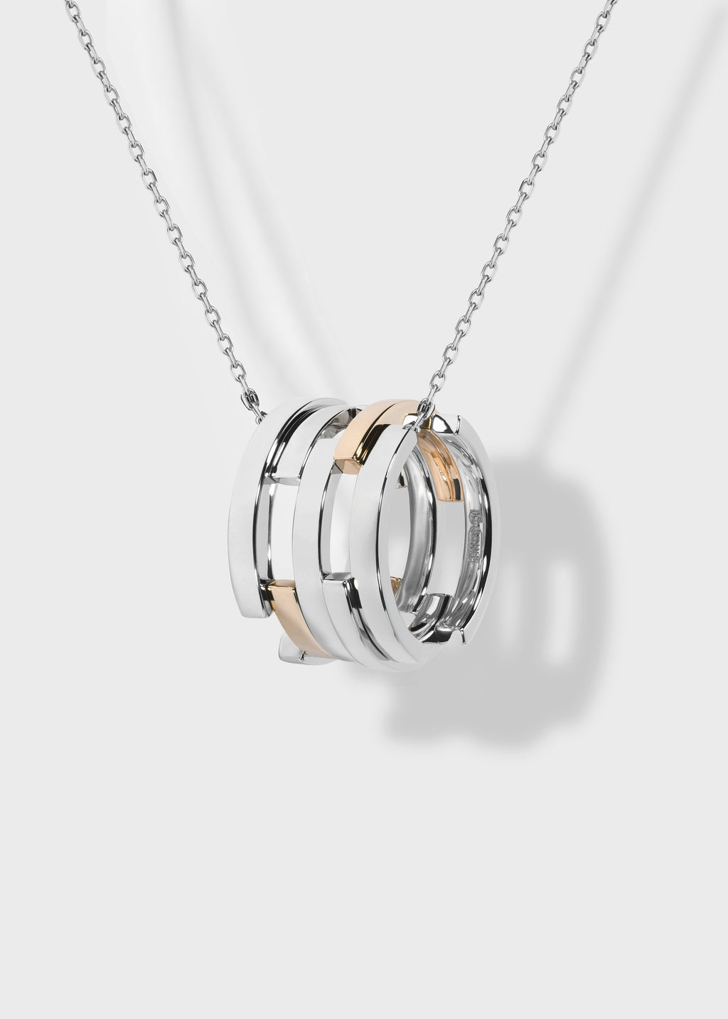 Volume pendant White Gold