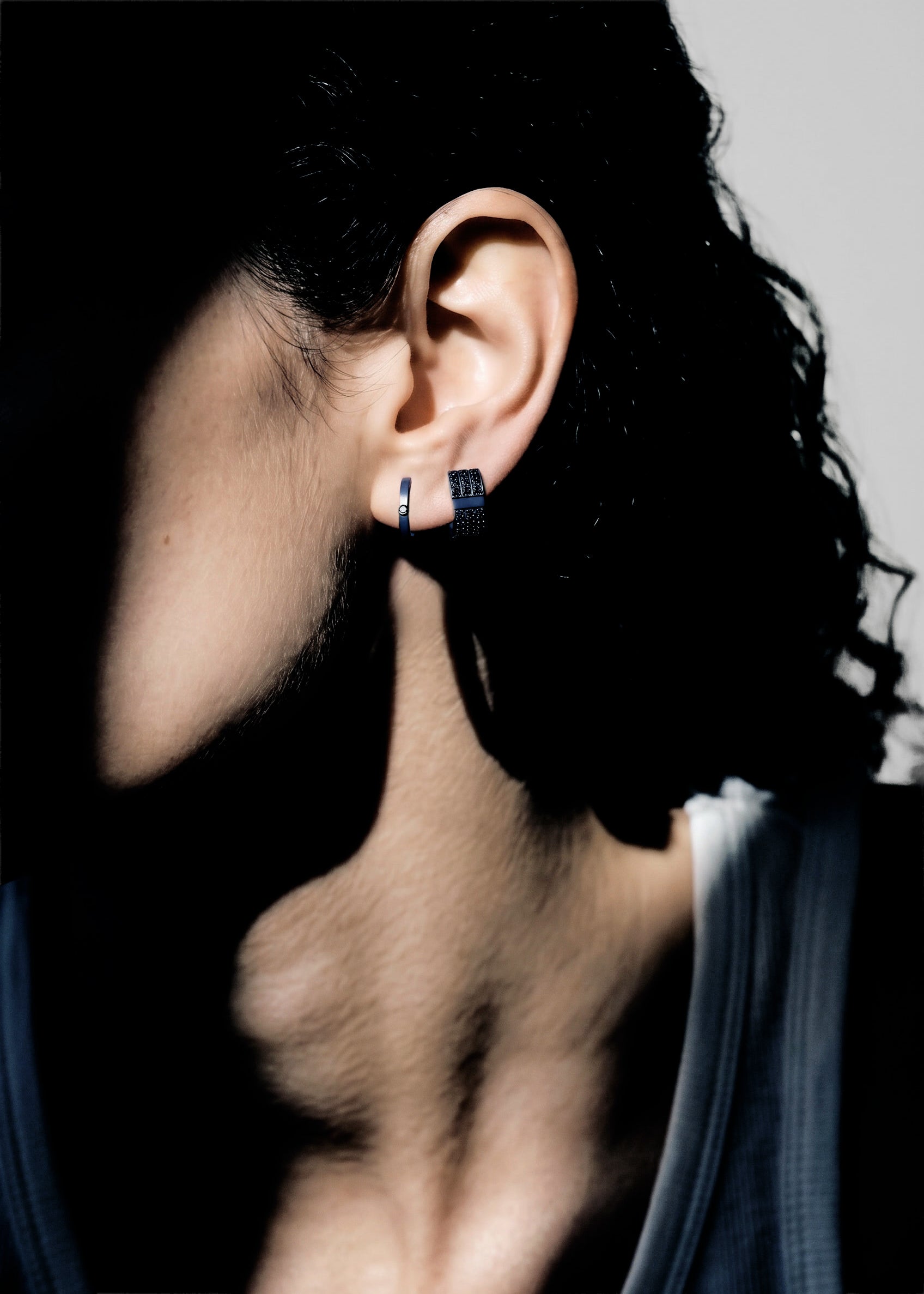 Monument pair of earrings medium