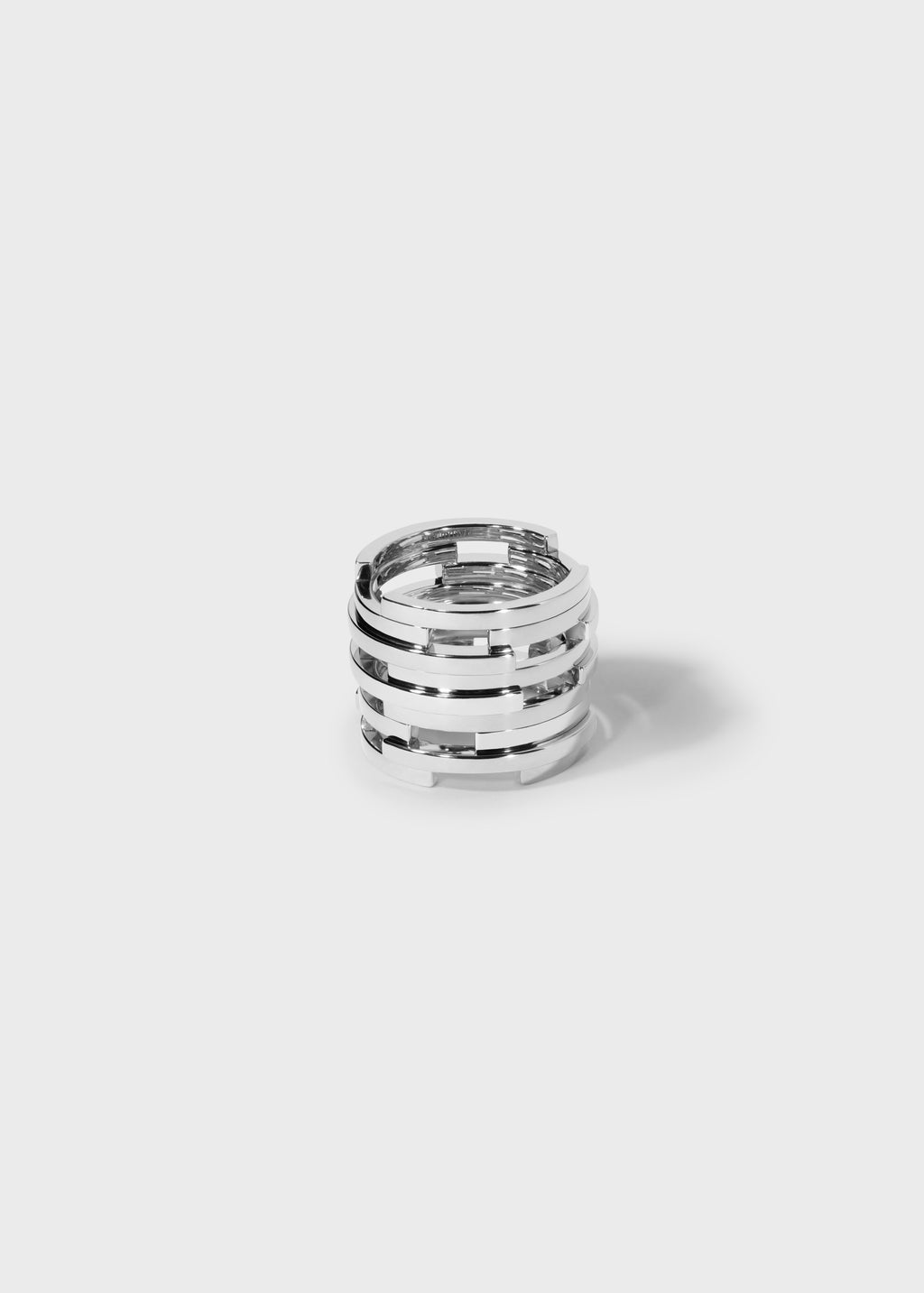 Volume ring White Gold