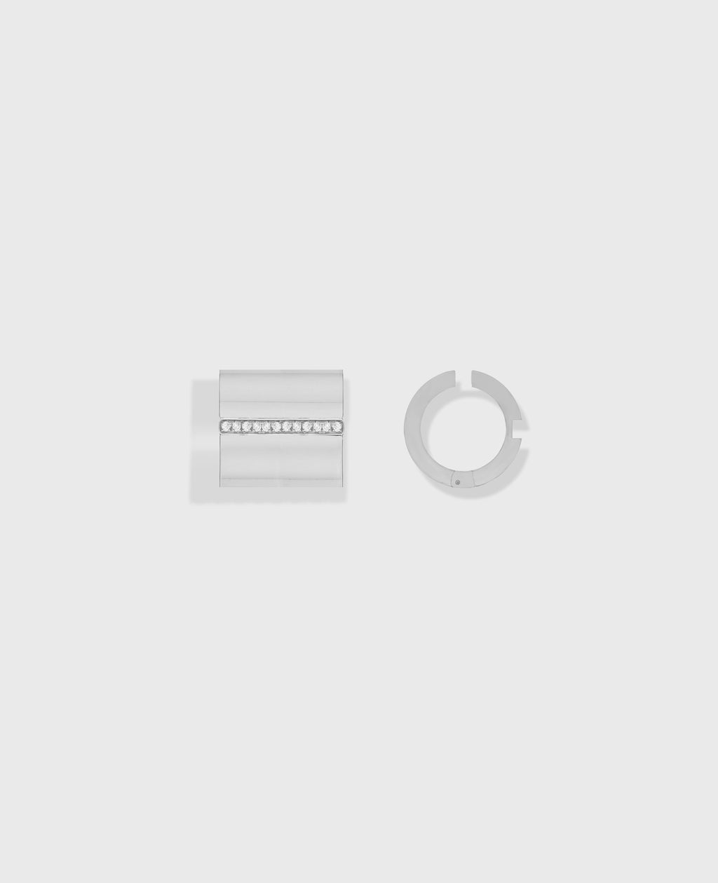 Monument pair of earrings large White Gold