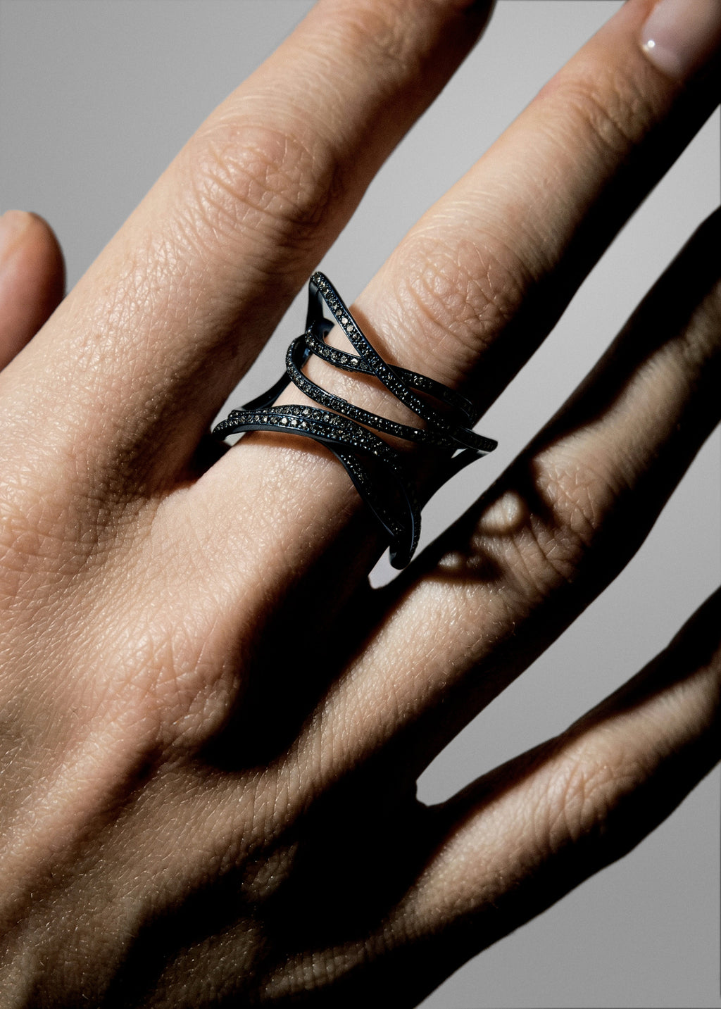 Serpentine ring large