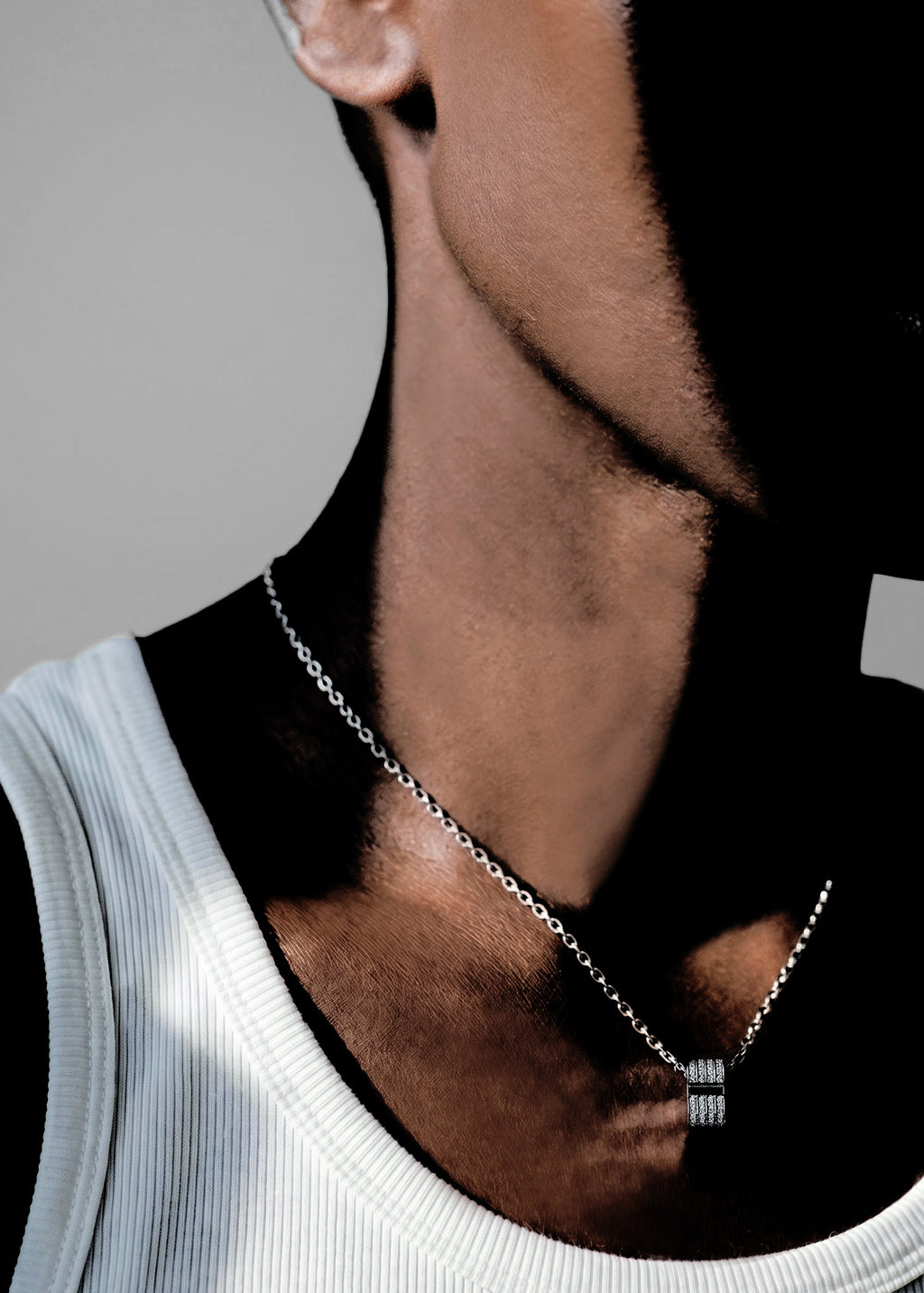Monument necklace small