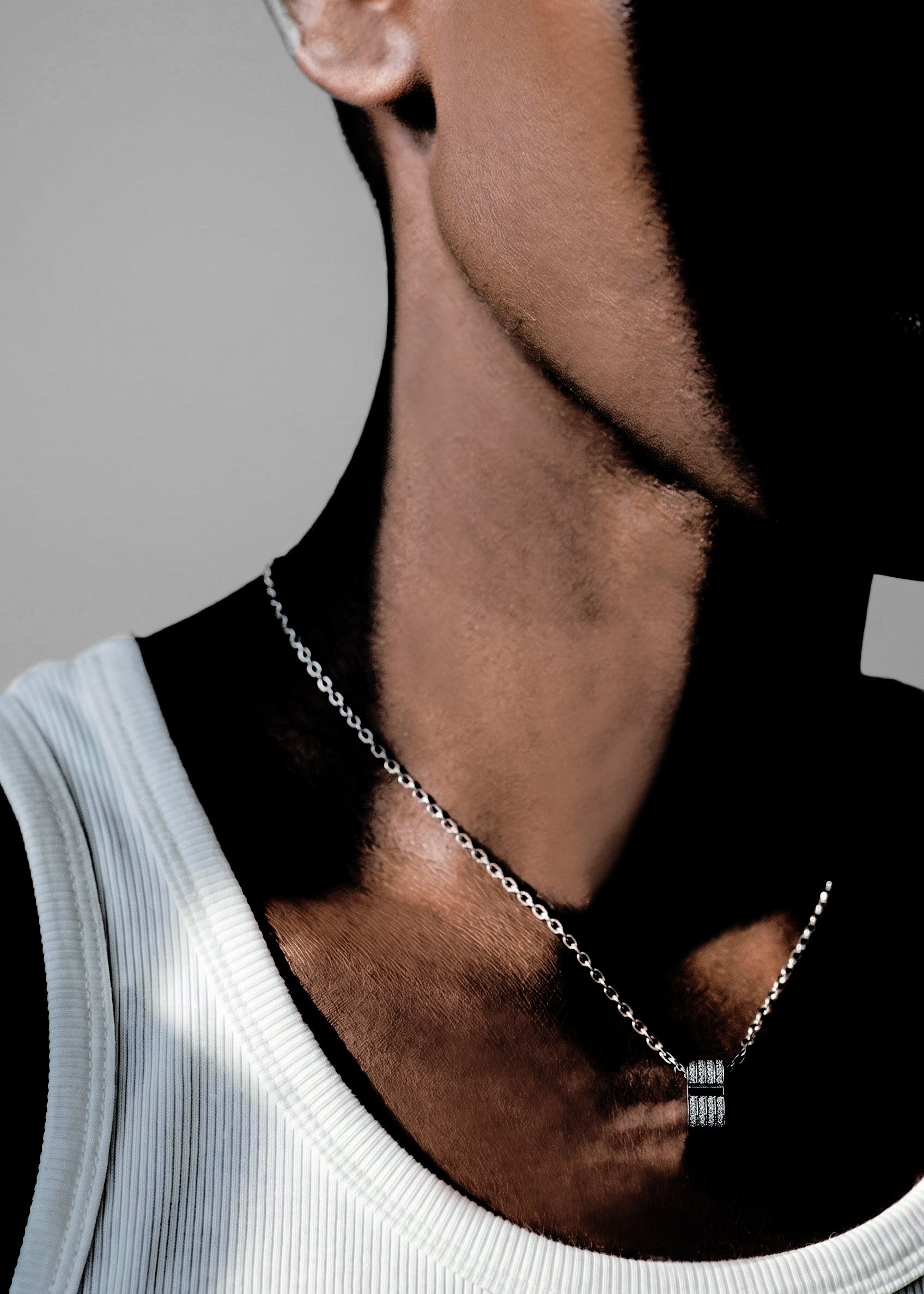 Monument necklace small