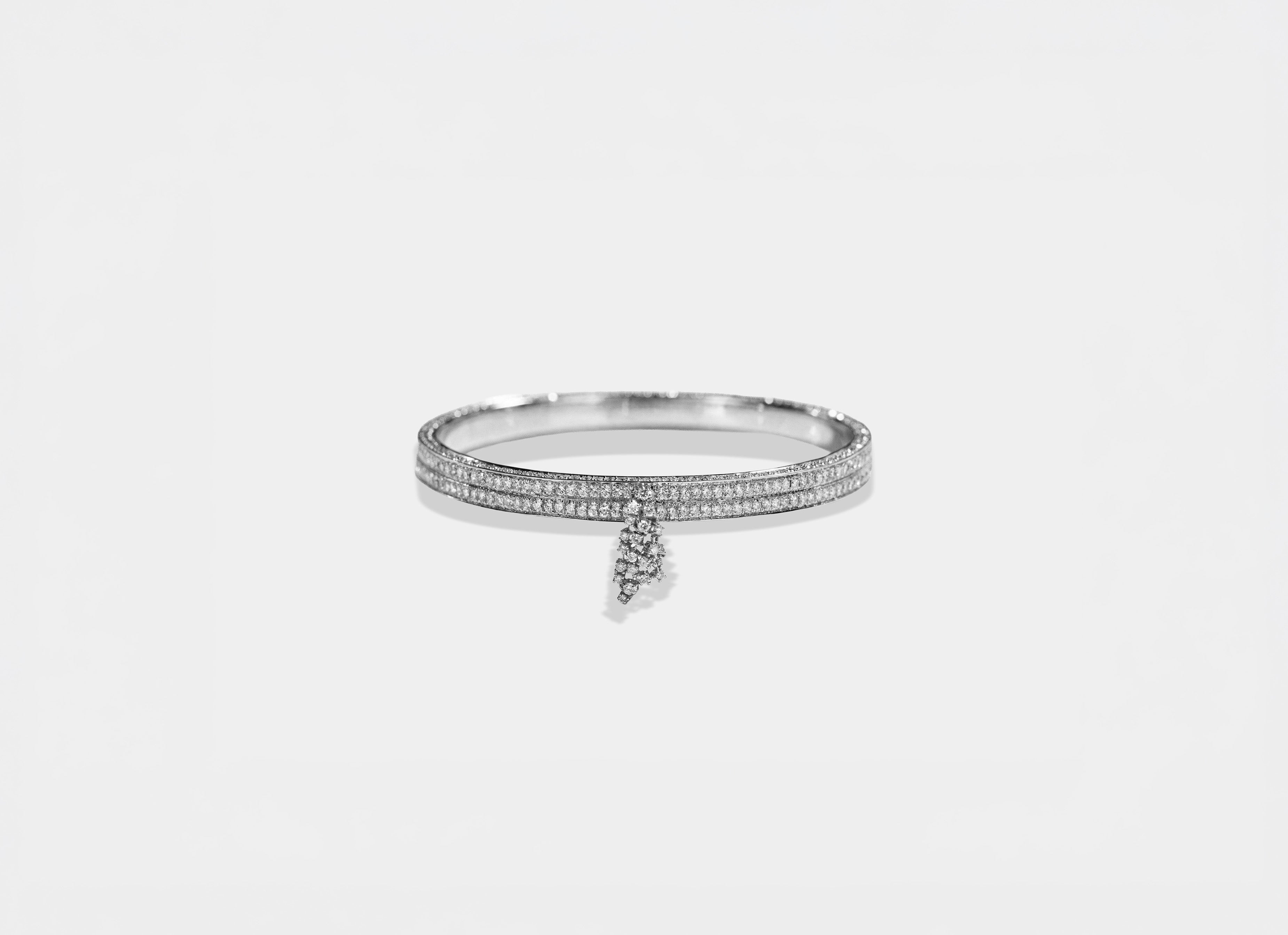 Fluid cuff - view 5 - Dauphin