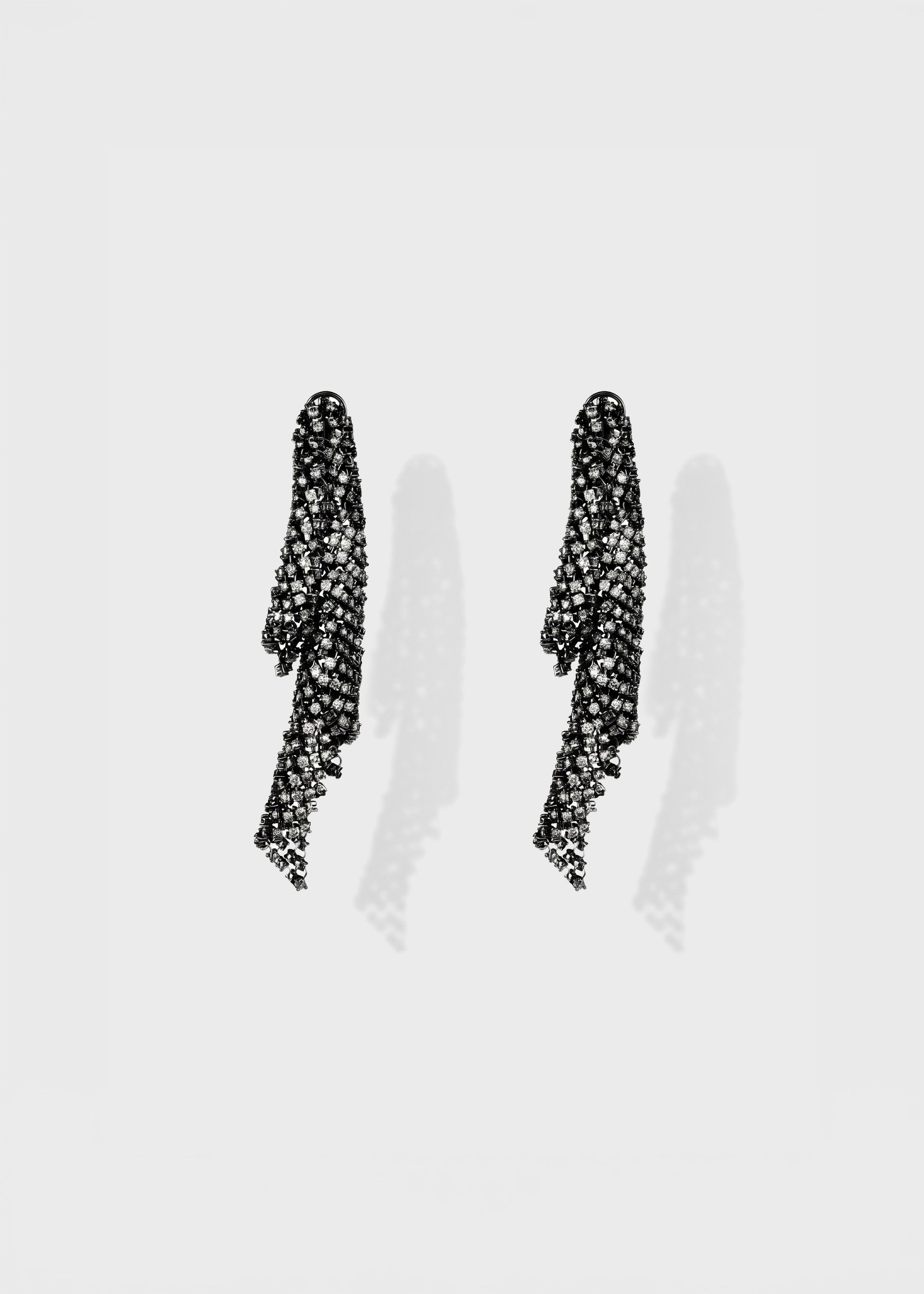 Fluid earrings large