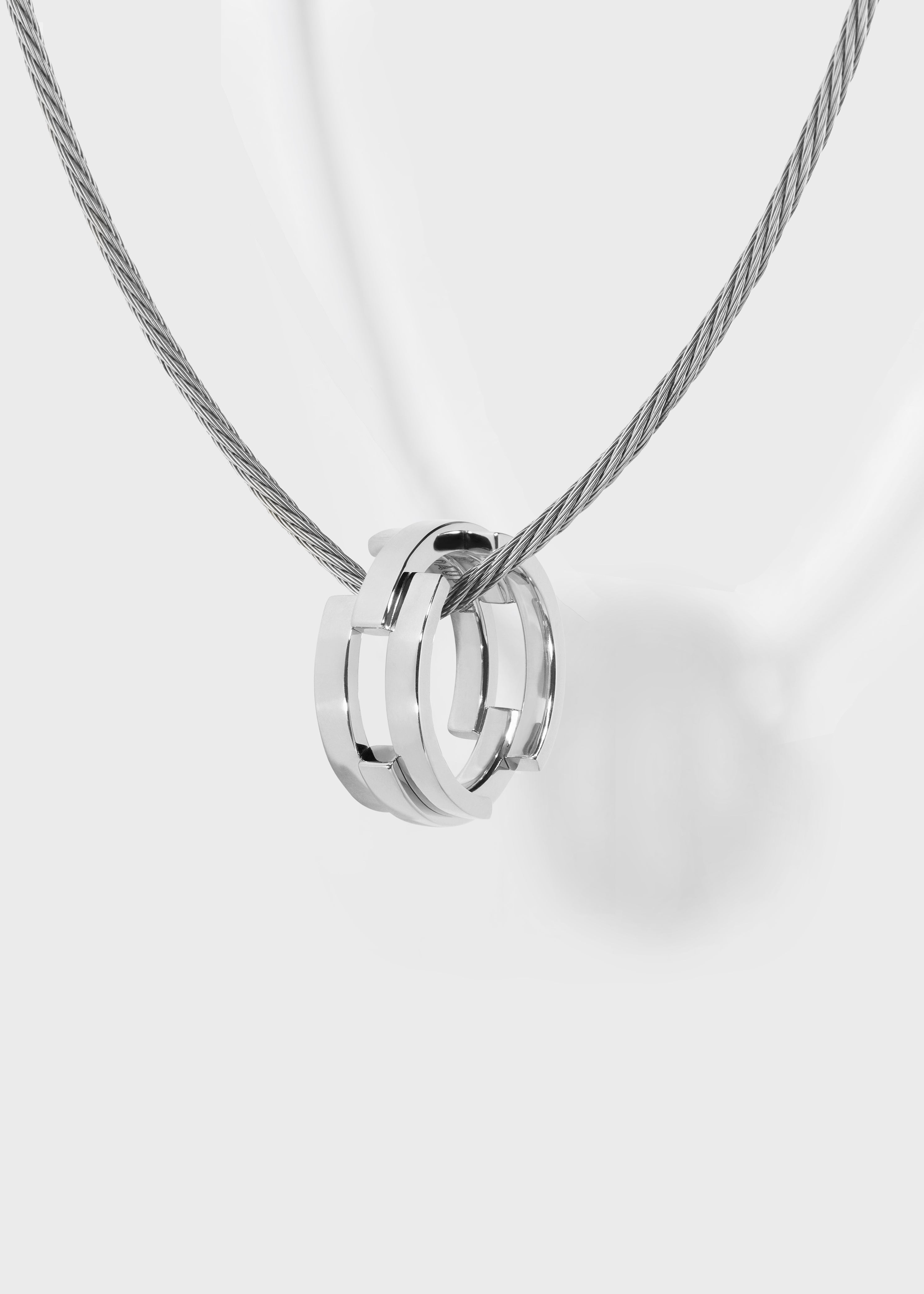 Volume pendant White Gold