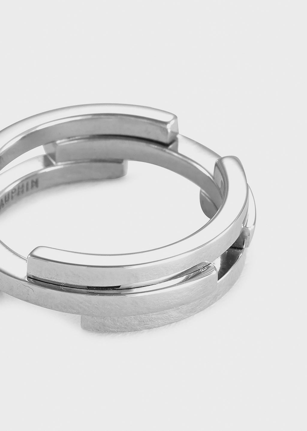 Volume ring White Gold
