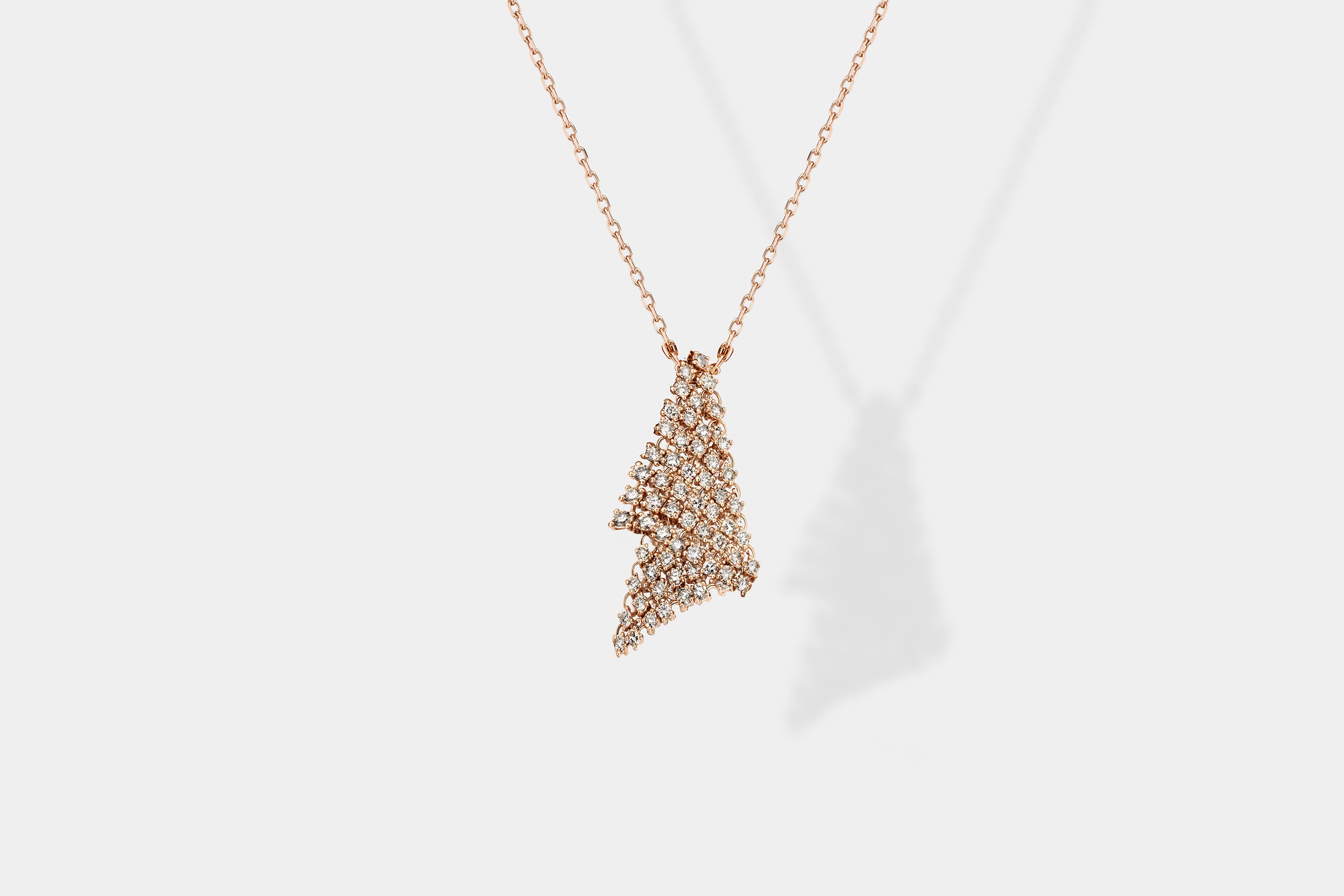 FLUID PENDANT - view 2 - Dauphin