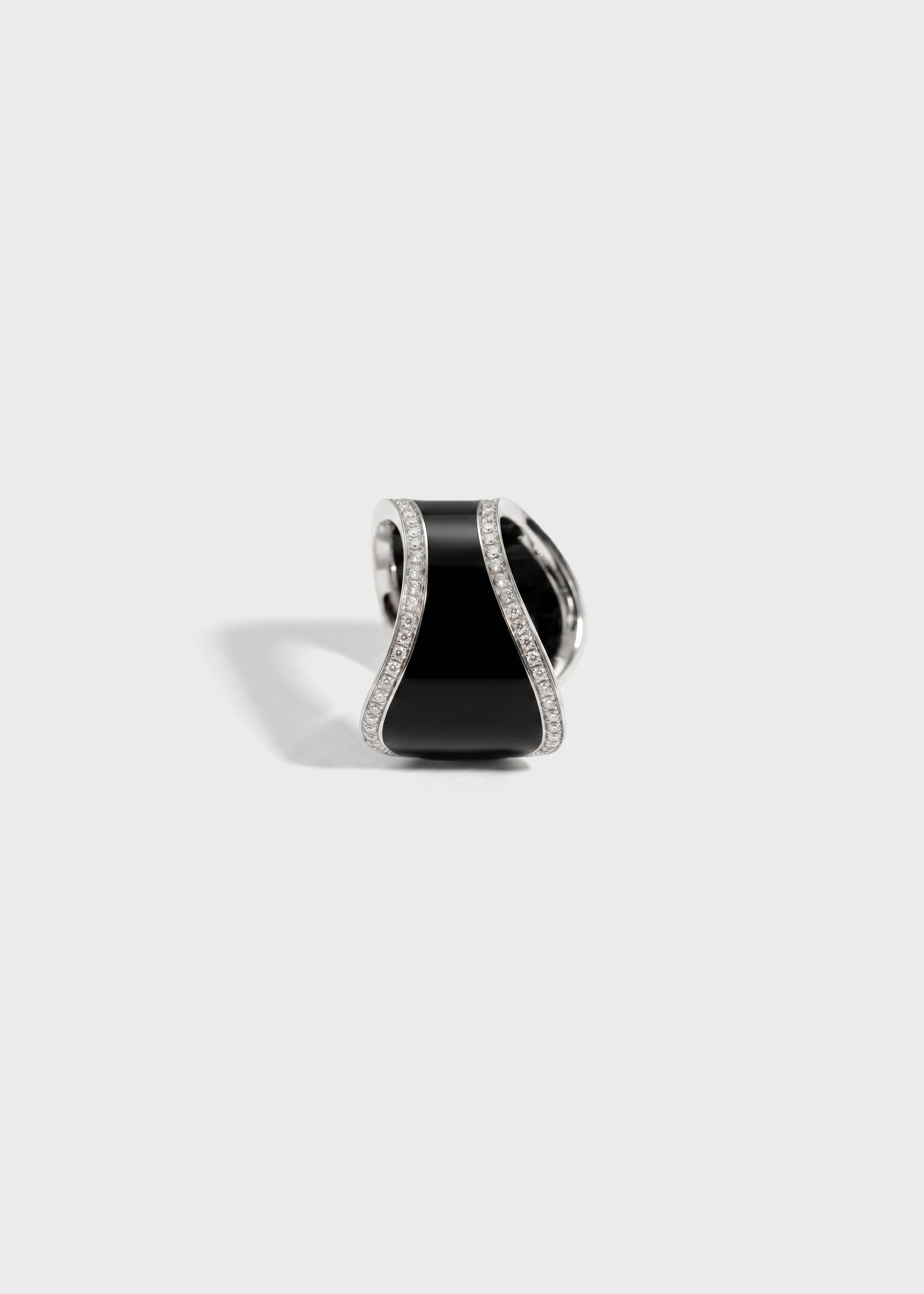 Serpentine ring small