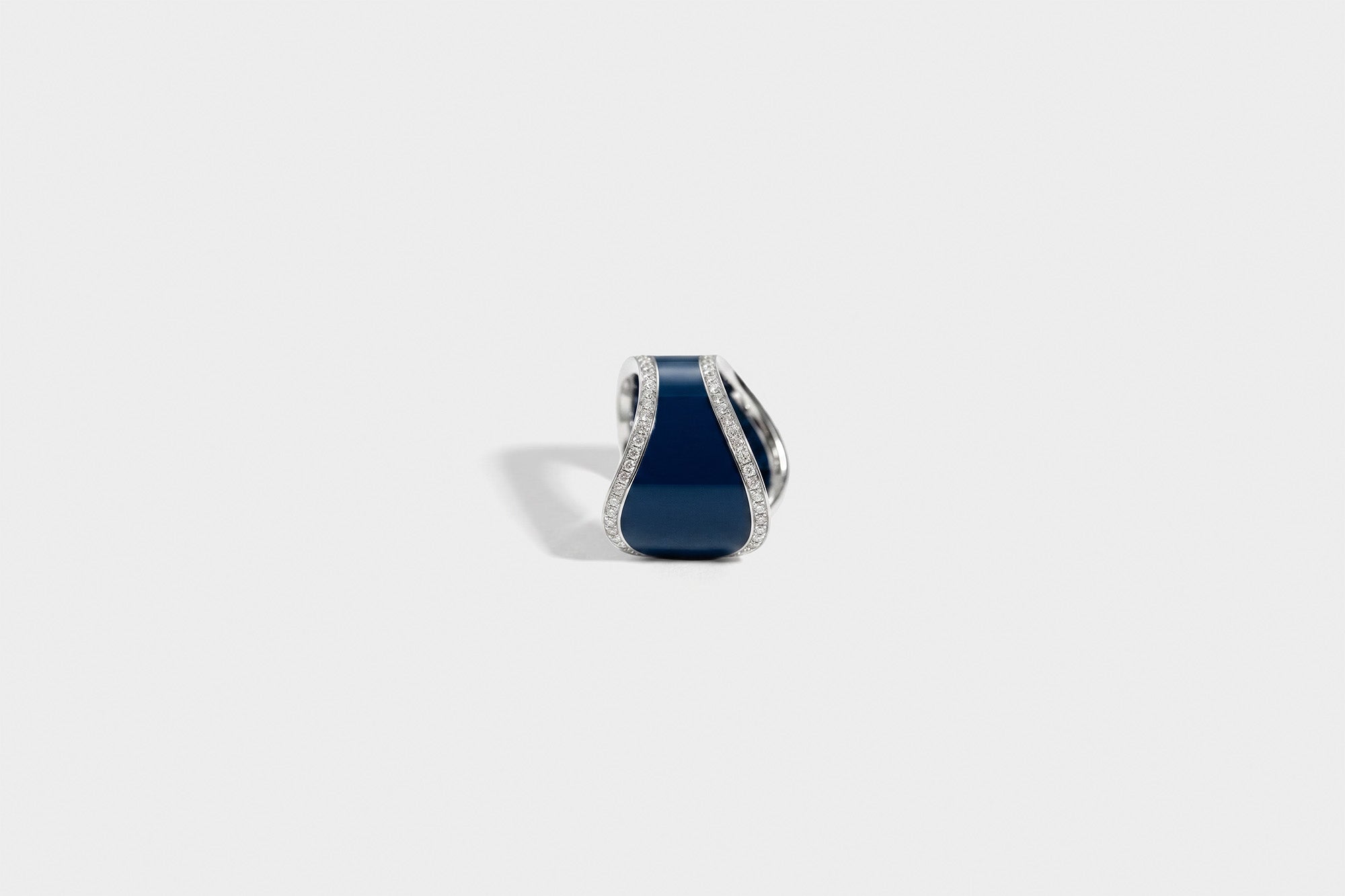 Serpentine ring small