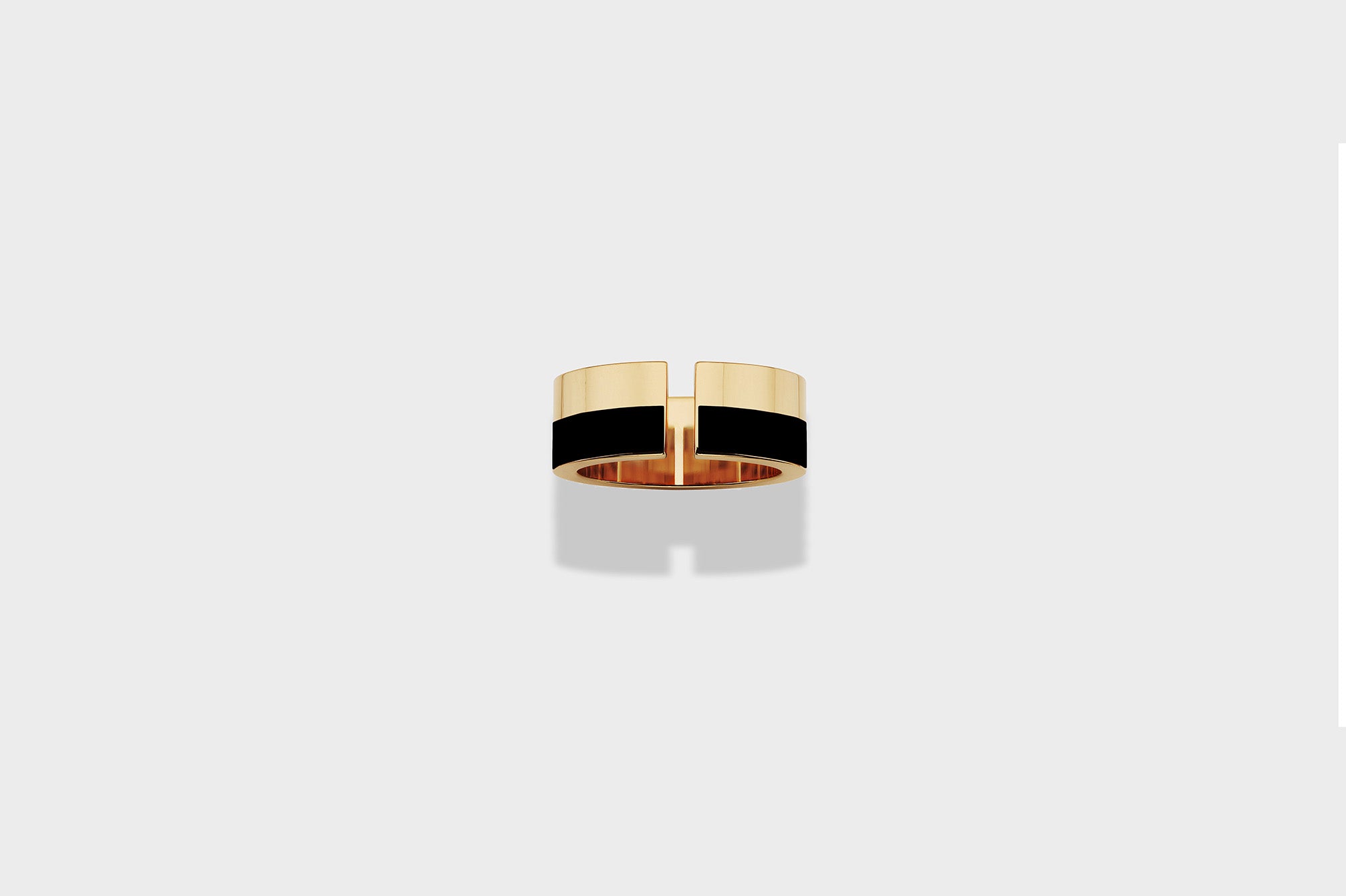 Monument ring medium