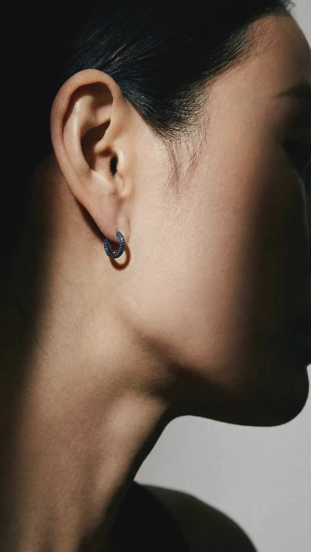 'C' pair of hoops small