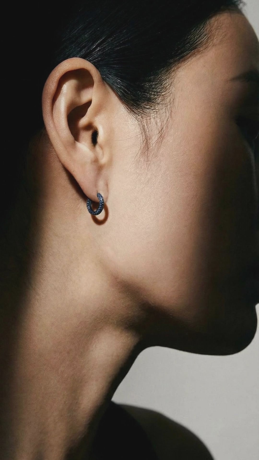 'C' pair of hoops small